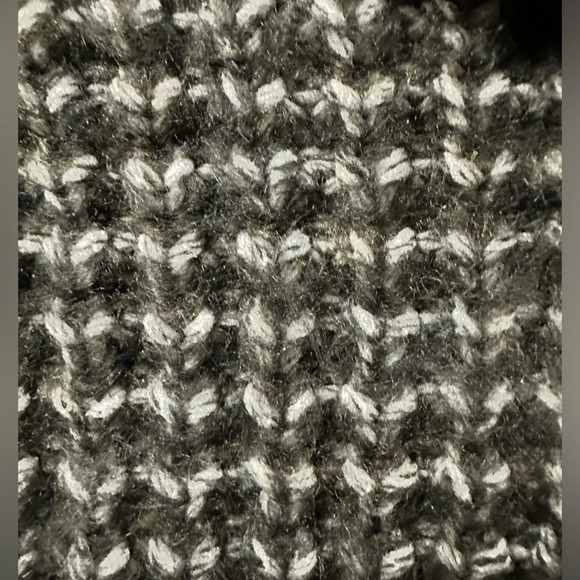 Loft Outlet Sweater, Large - Picture 5 of 5